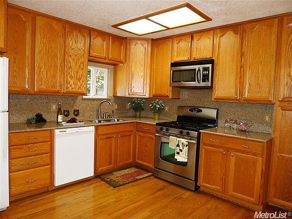 5th image of 1851 Goldman Ln