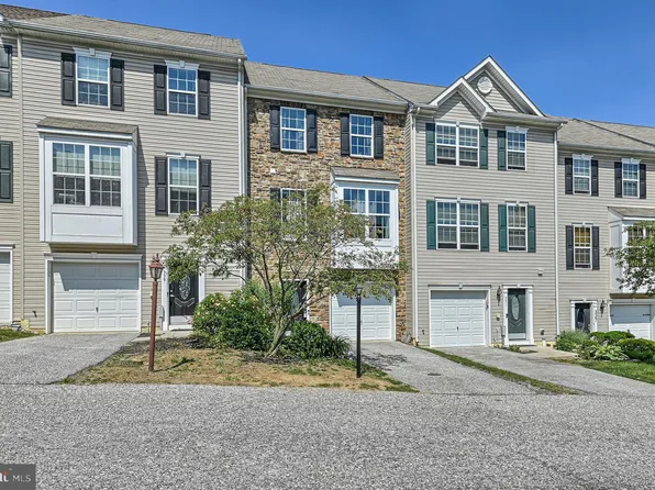 335 Clay Ave #24, Dallastown, PA 17313