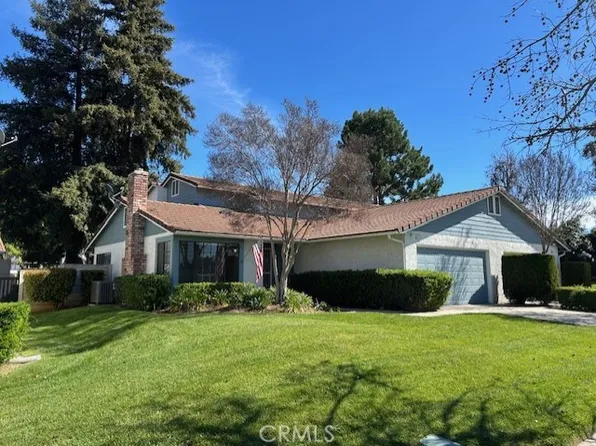 61 Sparrow Ct, Redlands, CA 92374