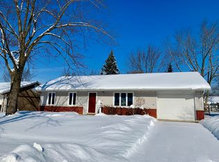 614 Pleasant Pl, Streamwood, IL 60107