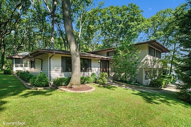 1st image of 3600 Woodland Ln