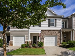 4692 Beacon Ridge Ln, Flowery Branch, GA 30542