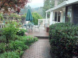 13 Lillard Ln, Woodacre, CA 94973