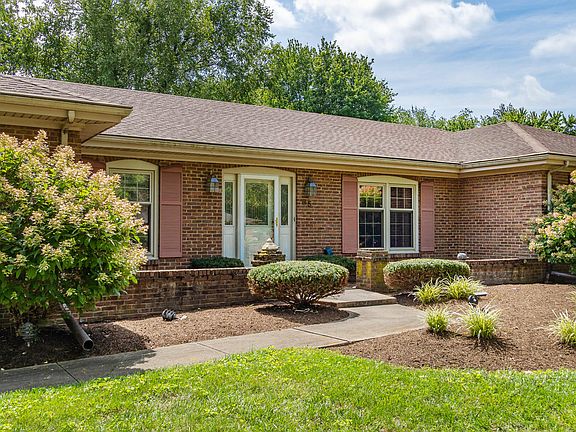 5th image of 65 Candlewood Dr