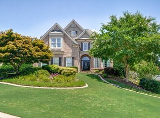4014 Defender Dr NE, Roswell, GA 30075