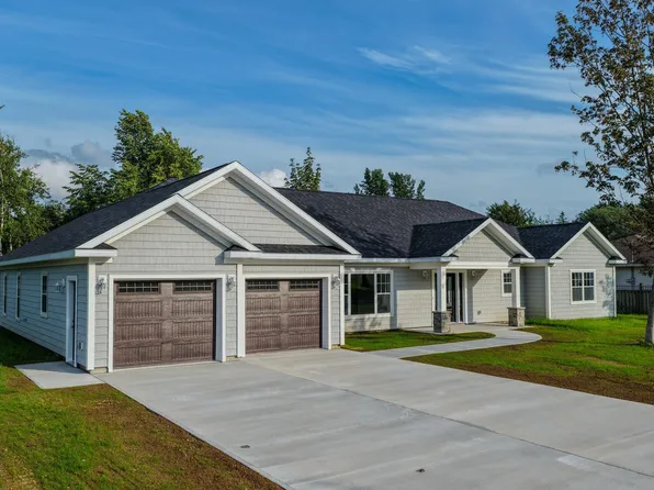 18 Ethan St, Sydney River, NS B1S 0G7