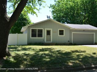 6027 Rolfe Rd, Lansing, MI 48911