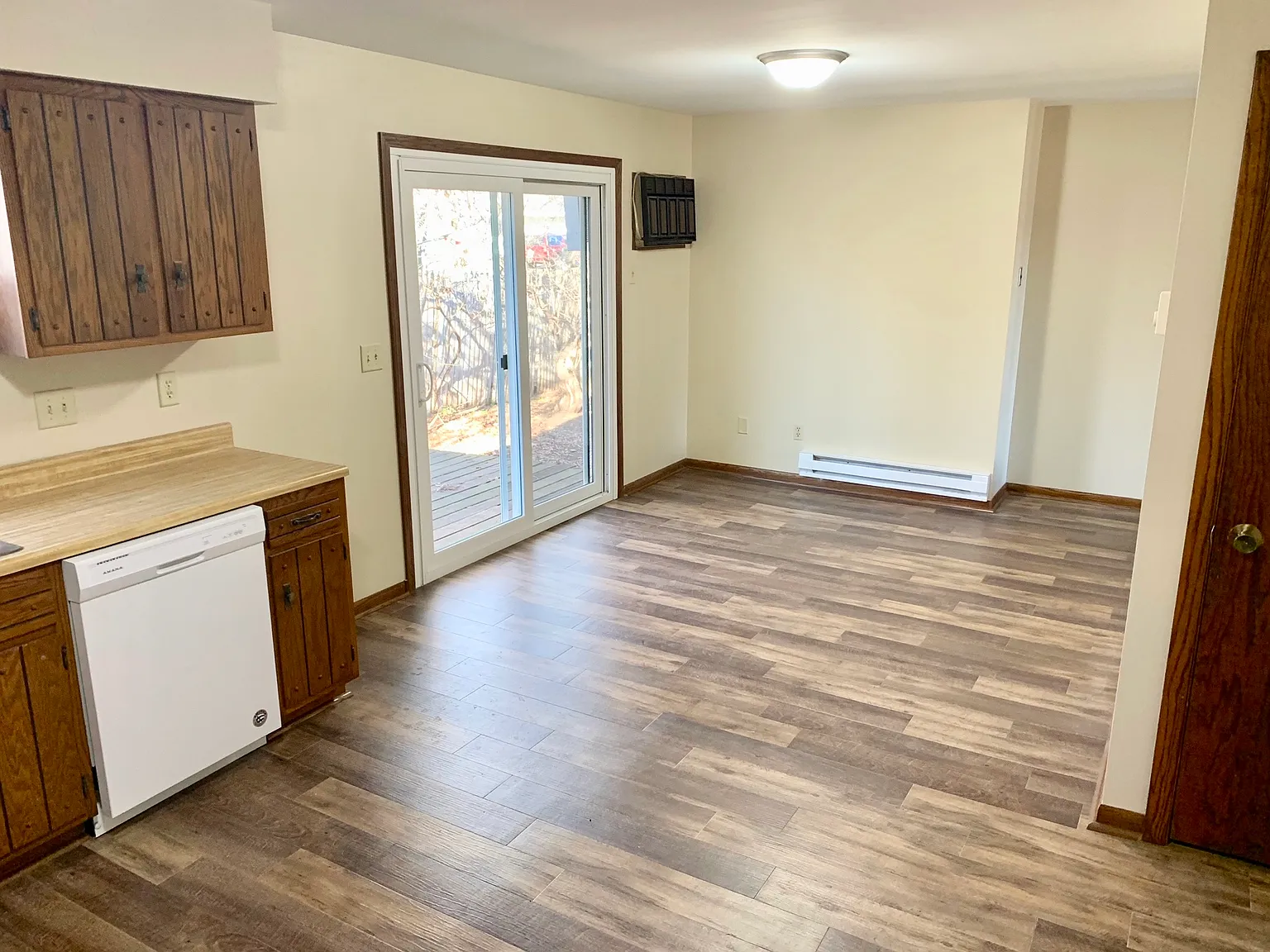 2 bed, 965 sqft, $1,095 — Photo 4