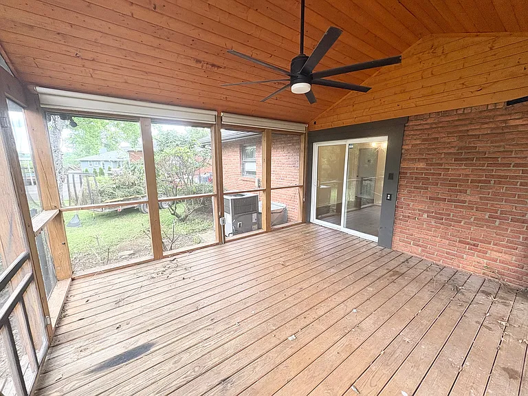 317 Verbena Dr — Photo 21