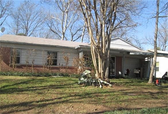 2nd image of 1904 Southridge Dr