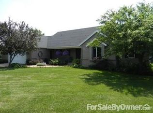 6200 Riverside Ln, Middleville, MI 49333