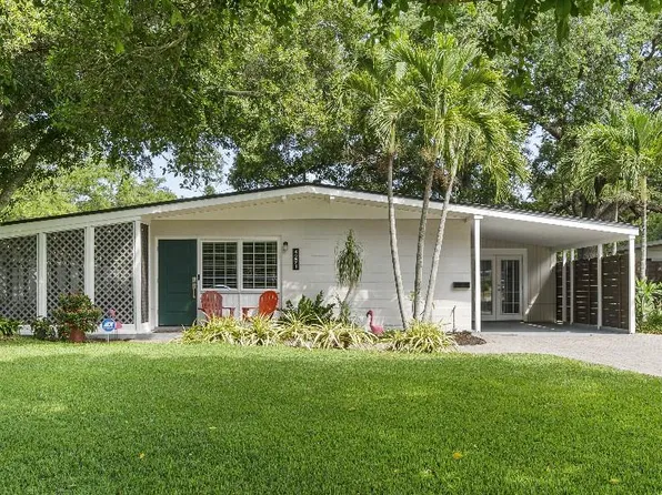 4291 Bluefish Dr SE, Saint Petersburg, FL 33705