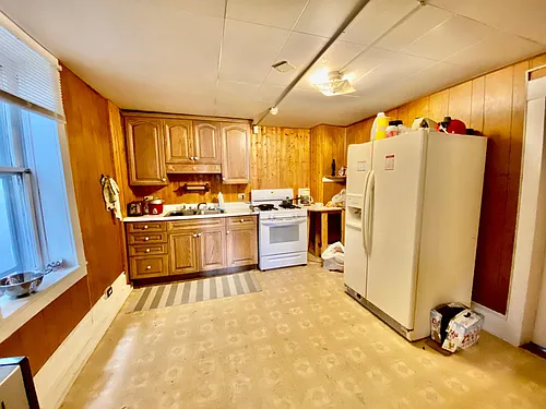 225 Jones Ave #2 Photo 1
