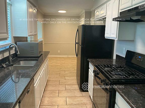 5th image of 1310 Lexington Dr