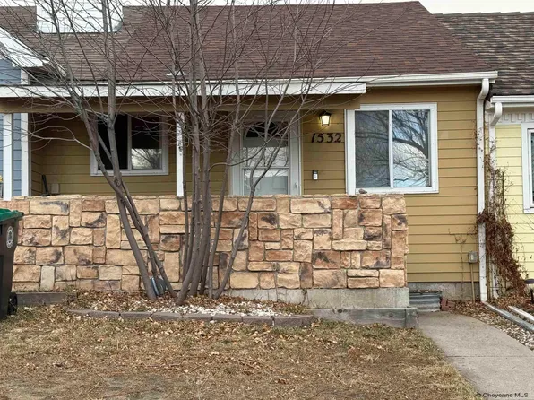 1532 Copperville Rd, Cheyenne, WY 82001