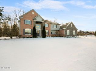 3813 Timber Valley Dr, Maumee, OH 43537