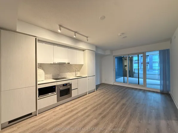 180 Front St E, Toronto, ON