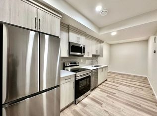 2207 Muckleplum Cres SW, Edmonton, AB T6X 2N1