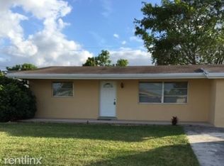8620 NW 28th Pl, Sunrise, FL 33322