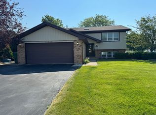 13739 W Ironwood Cir, Homer Glen, IL
