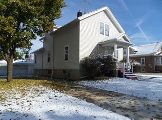 324 Forest Ave, Aurora, IL 60505