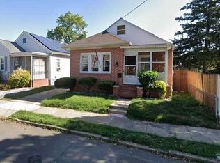 52 Emanuel St, Hamilton, NJ 08610