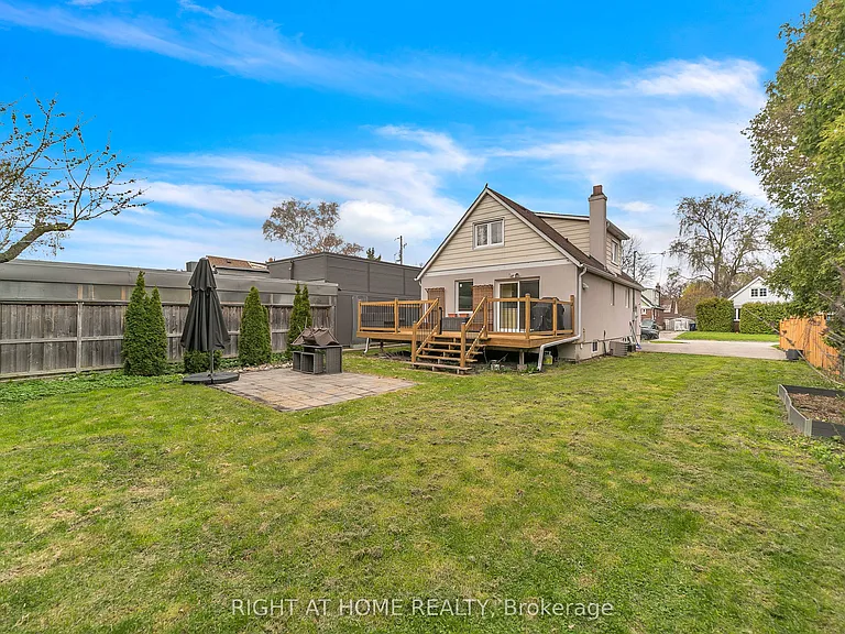 41 Monarchdale Ave — Photo 6