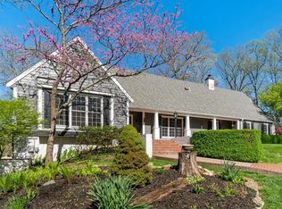 2112 Woodhaven Rd, Cape Girardeau, MO 63701