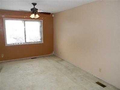 4th image of 709 Hayward Ave