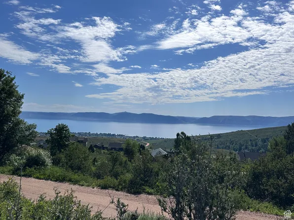 899 S Lakeview Dr, Garden City, UT 84028