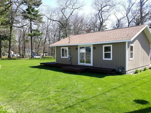 164 E Washington Blvd, Twin Lake, MI 49457