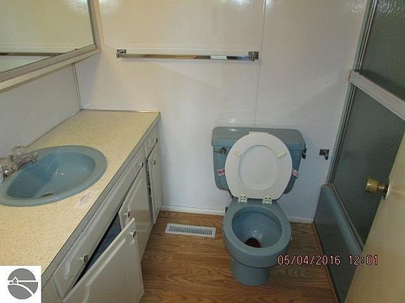 2nd image of 2315 E Bay Ridge Dr