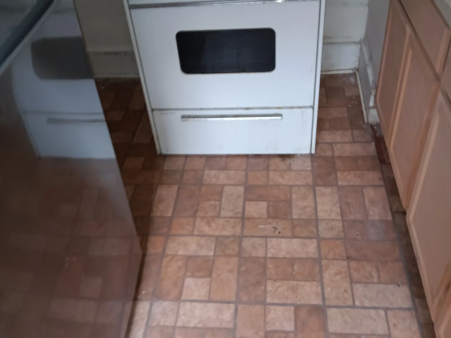 2 bed, $900 — Photo 2
