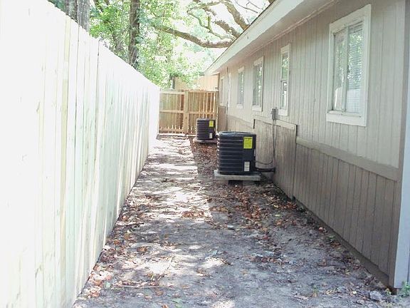 2nd image of 111 Oakdale St APT 1