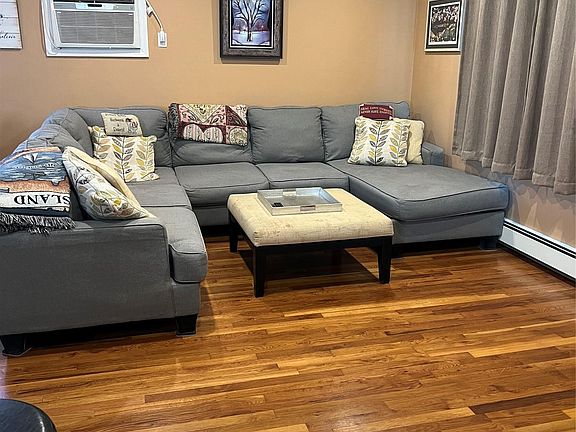 5th image of 827 Bermuda Road