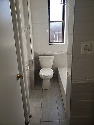 5th image of 2800 Bronx Park E #M52