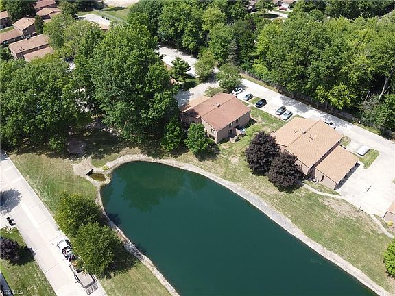 3rd image of 26660 Lake Of The Falls Blvd