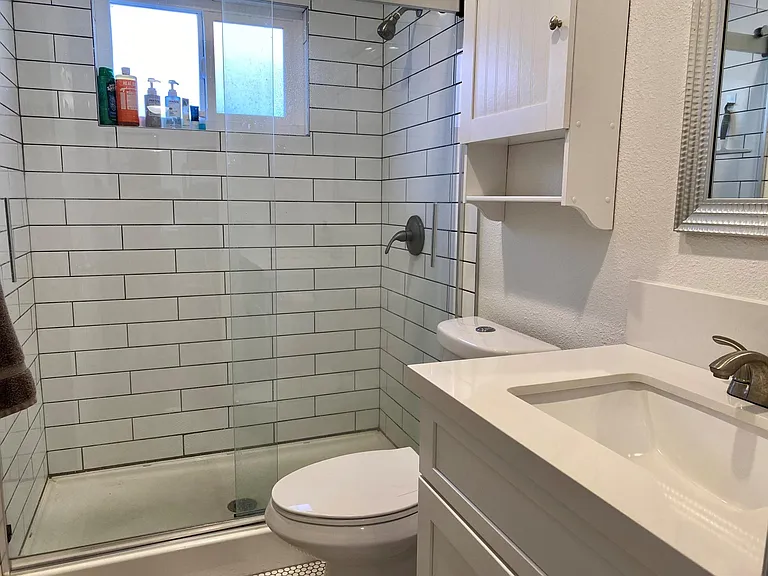 1872 Goldboro St — Photo 11