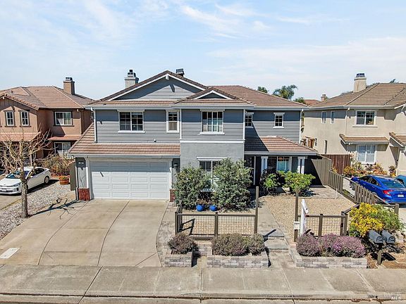 4th image of 446 Kensington Way