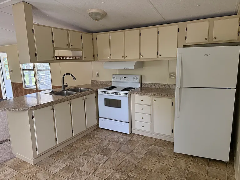 5136 W Emy Lou Ct — Photo 2