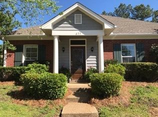 635 Camdenpark Dr, Ridgeland, MS 39157