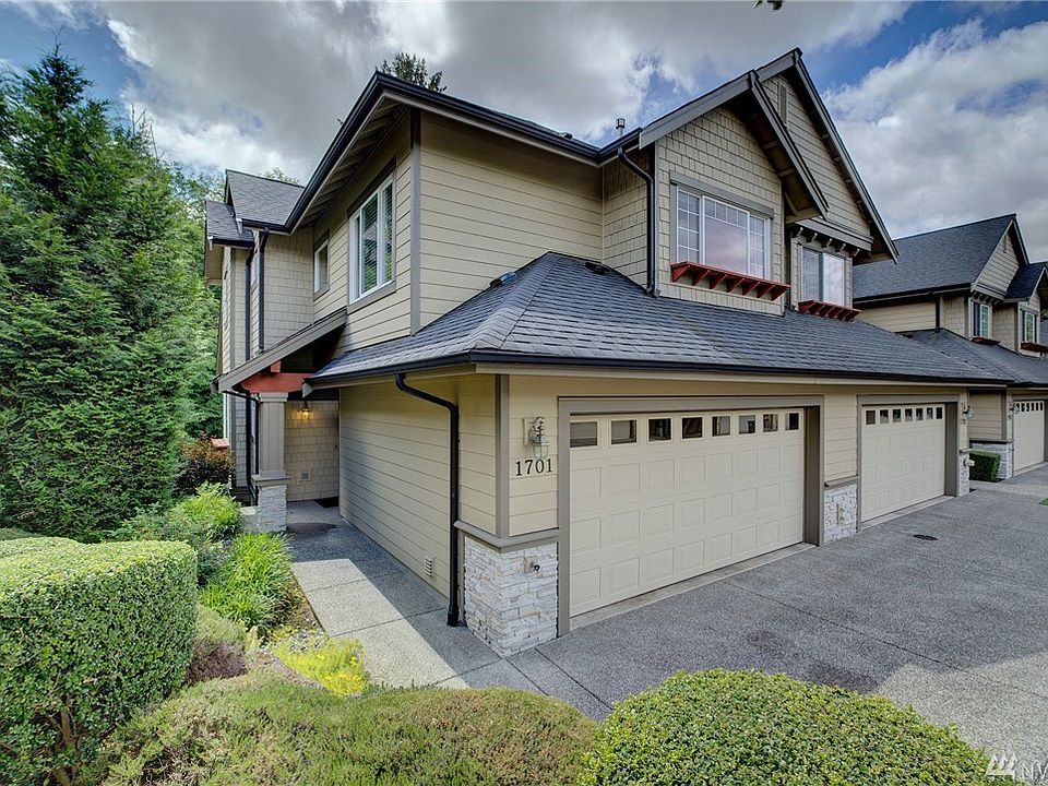 1st image of 13824 N Creek Dr Unit 1701