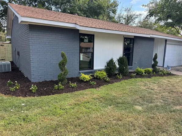 6024 Hillcrest Dr, Watauga, TX 76148