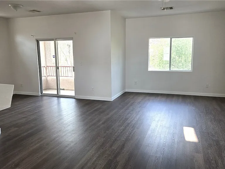 8229 Time Machine Ave — Photo 2