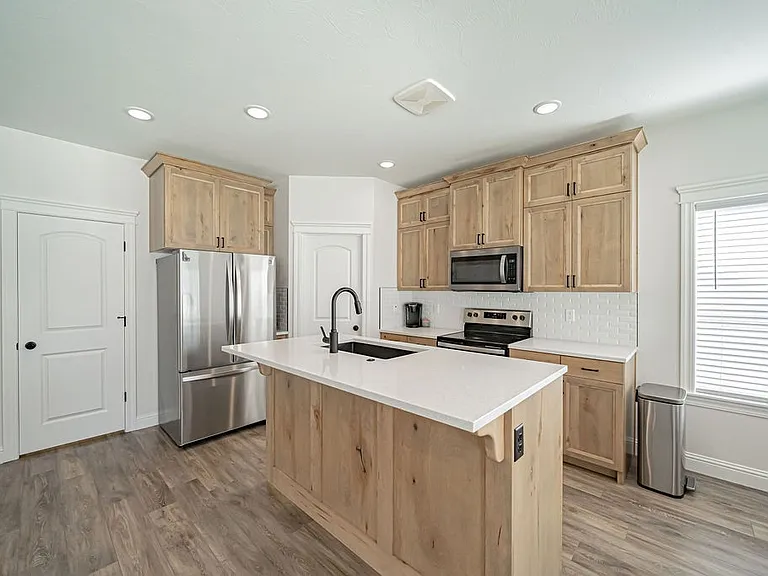 4725 Witts End Way — Photo 3