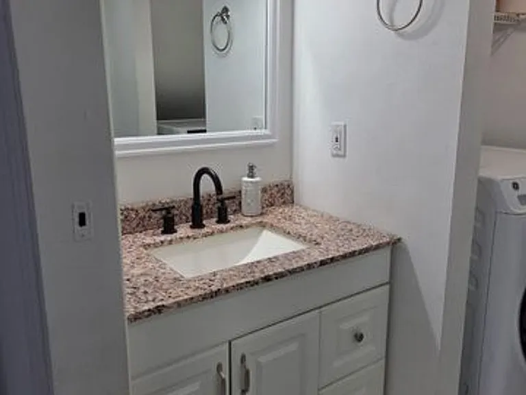 810 Sandtree Dr — Photo 22