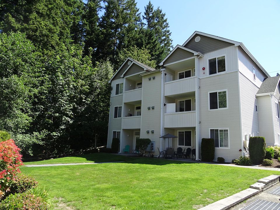 1st image of 22720 SE 29th St