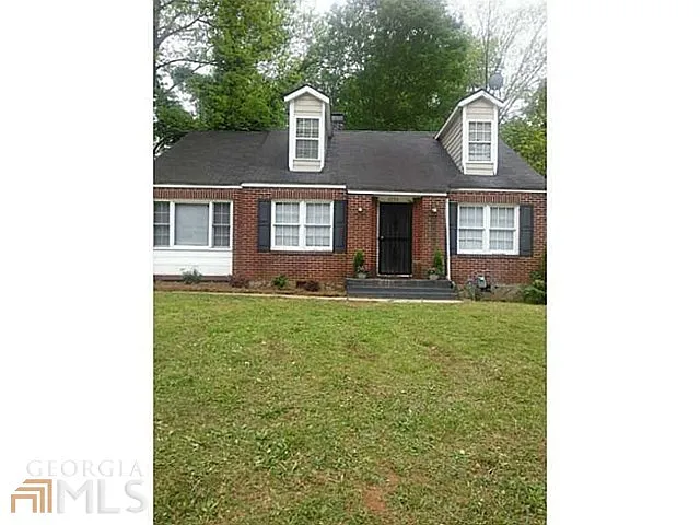 1754 Rogers Ave SW photo 1