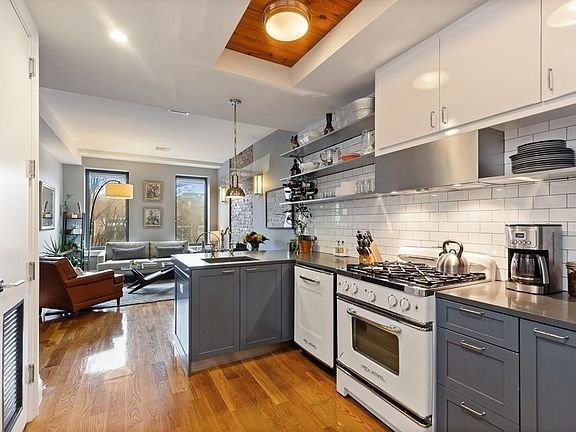 4th image of 455 12th St APT 3A