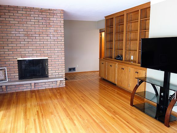 hardwood floors throughout!